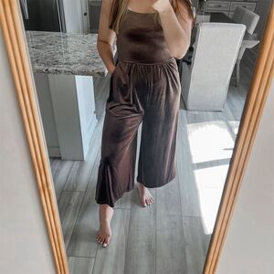Loveriche Women's Velvet Wide-Leg Jumpsuit Medium Chocolate Brown